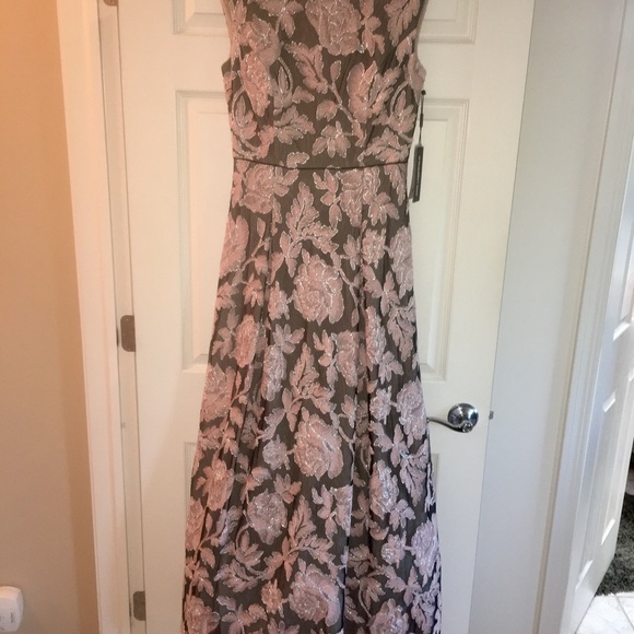 Karl Lagerfeld Designer Evening Gown - Picture 4 of 7